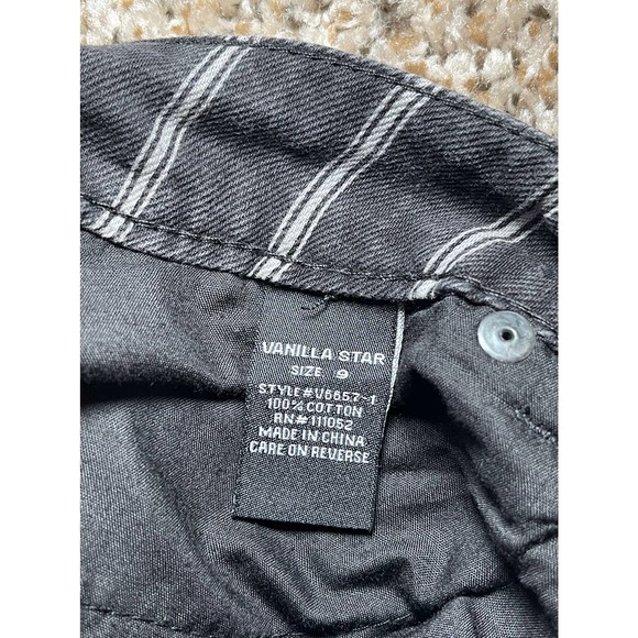 Vanilla Star Stripe Mini Skirt Size- 9(juniors) - Picture 5 of 5